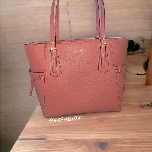 Michael Kors Voyager Leather Tote + Wallet in  Cinnamon BRAND NEW - Picture 3 of 10